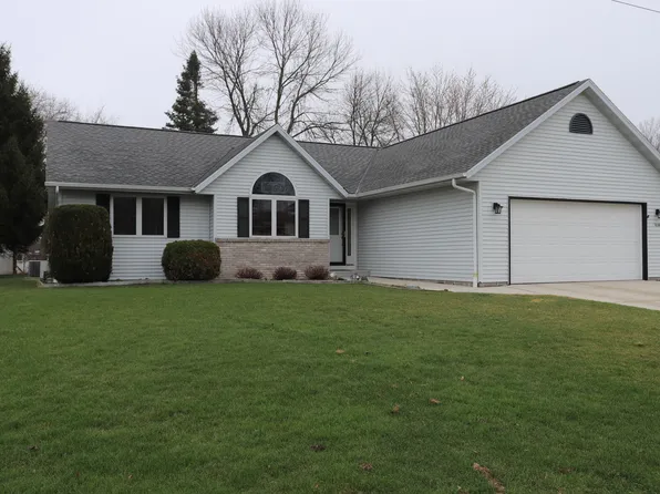 2423 N 38th St, Sheboygan, WI 53083