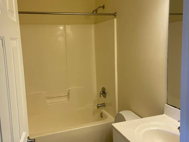 1007 Castle St #1 — Photo 6