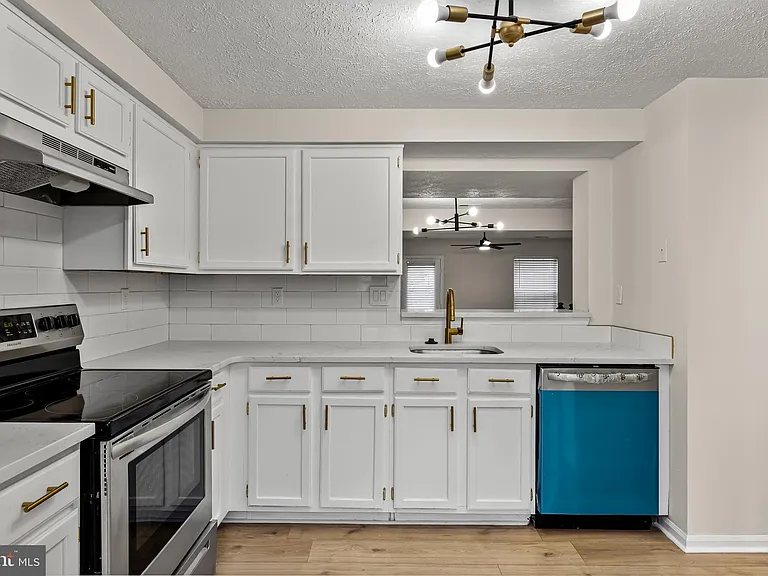127 Villa Knoll Ct — Photo 7