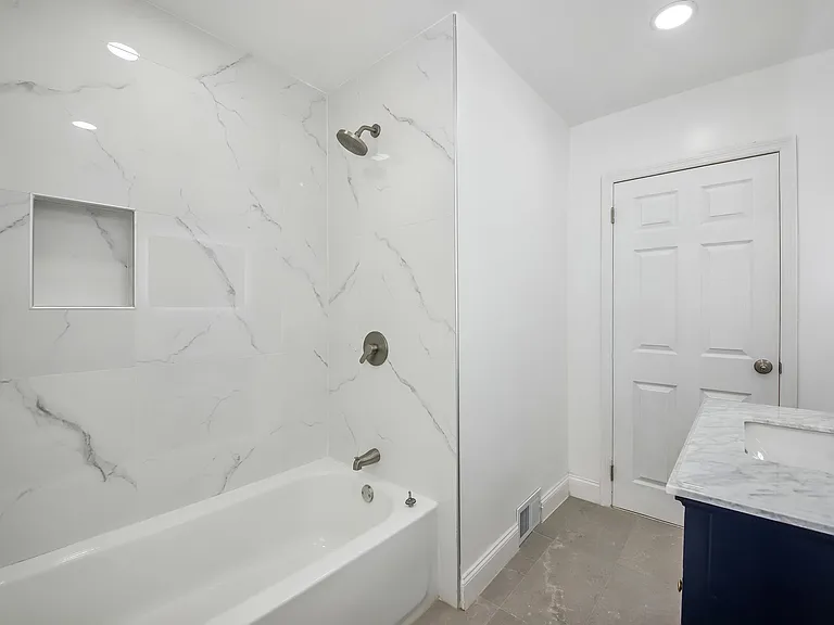 20 Edgar St — Photo 18