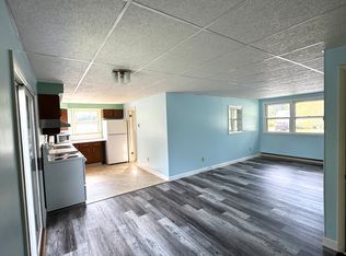 9 Lamell Ave #R, Essex Junction, VT 05452