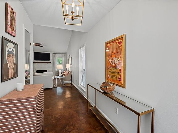 5th image of 104 W Brighton Ct #104