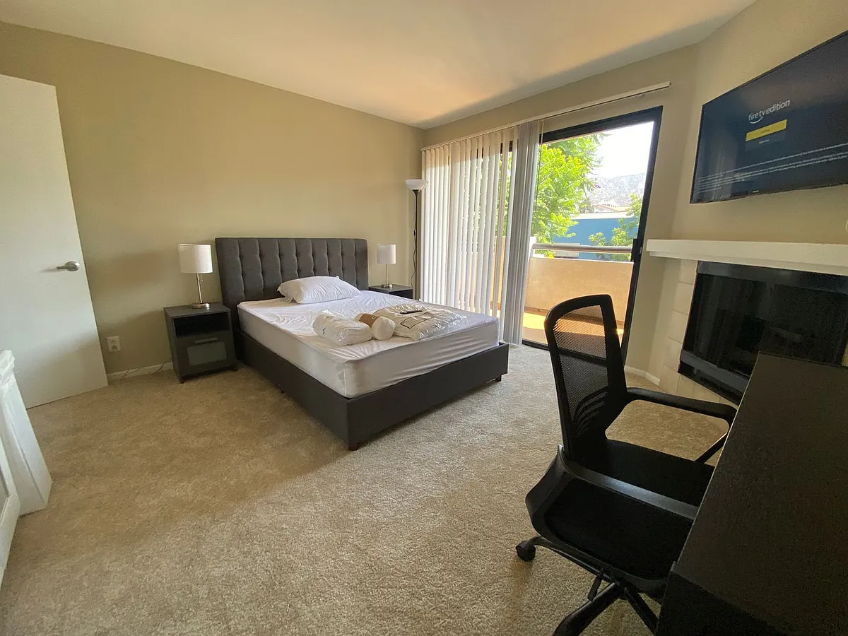 Building Photo - 200 E Angeleno Ave #217