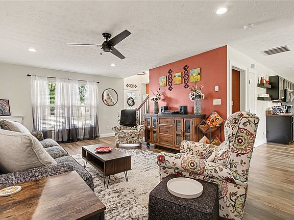 5th image of 176 McDaniels Ln