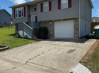 108 Woodside Ter, Hurricane, WV 25526