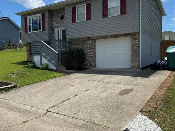 108 Woodside Ter, Hurricane, WV 25526