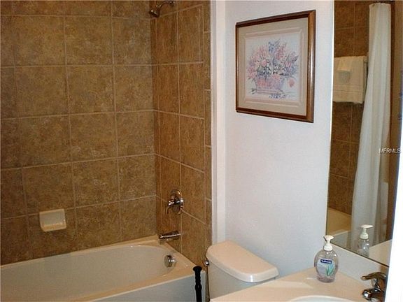 4th image of 819 Parker Den Dr