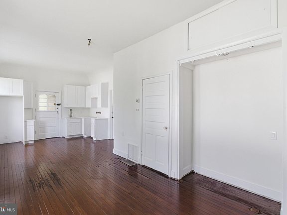 2nd image of 5939 Drexel Rd Floor A