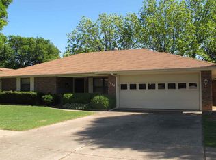 1912 10th Ave NW, Ardmore, OK 73401