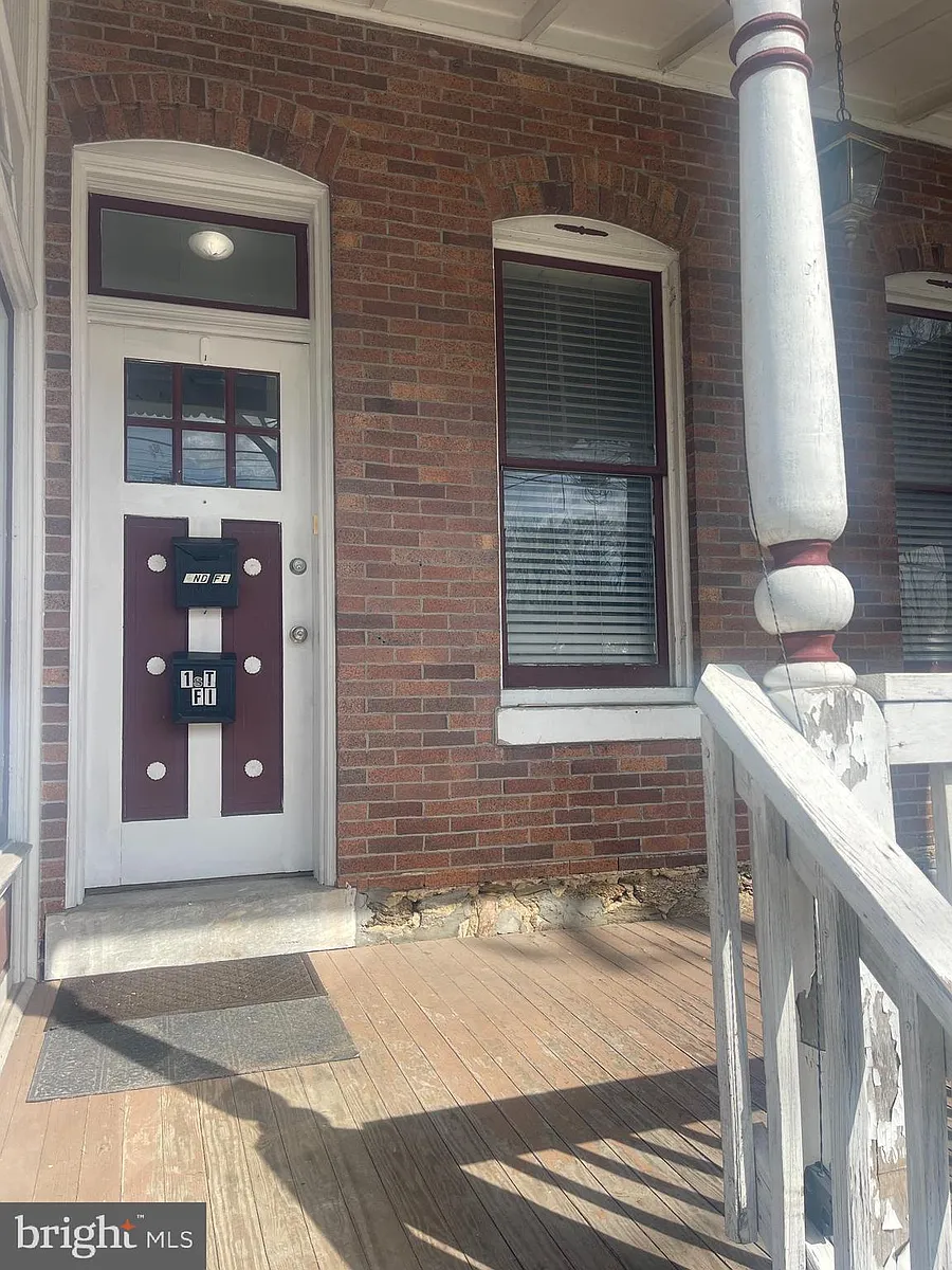Building Photo - 7611 Ridge Ave #2
