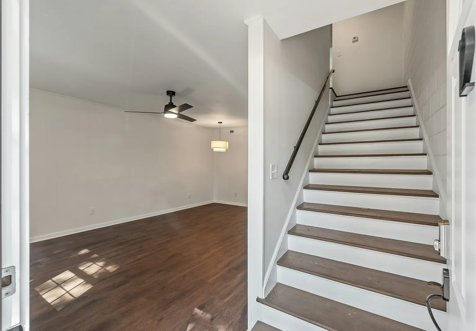 12 Grove St — Photo 2