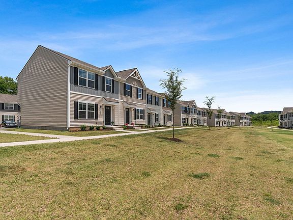 3rd image of 2935 Winterberry Dr #25