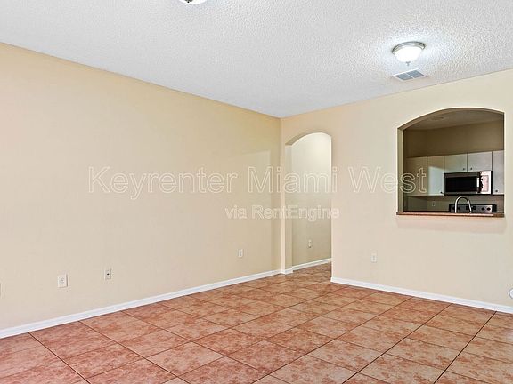 4th image of 4215 NE 22nd Dr