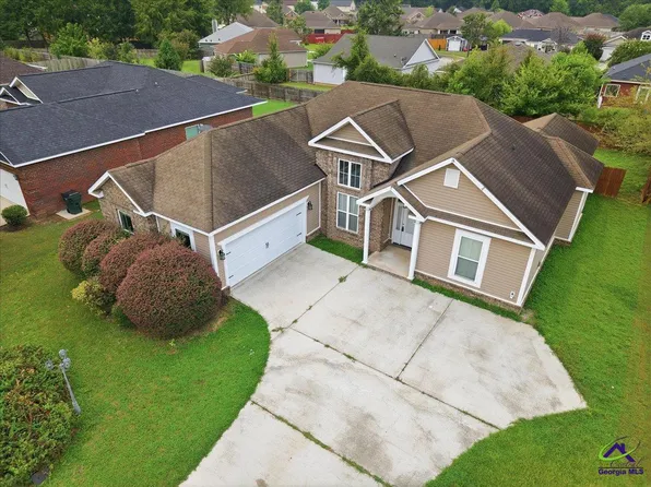 200 Saint Augustine Dr, Bonaire, GA 31005