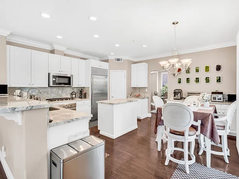 1215 Royal Ann Ct — Photo 16