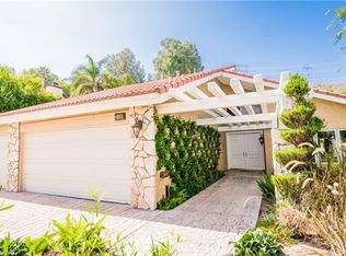 21136 Mill Ridge Dr, Santa Clarita, CA 91350