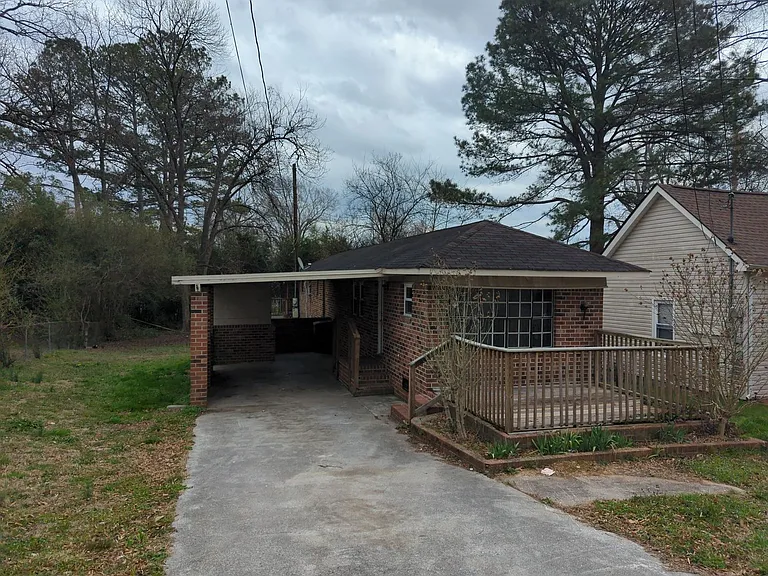 409 Daugherty St #1/2 — Photo 13