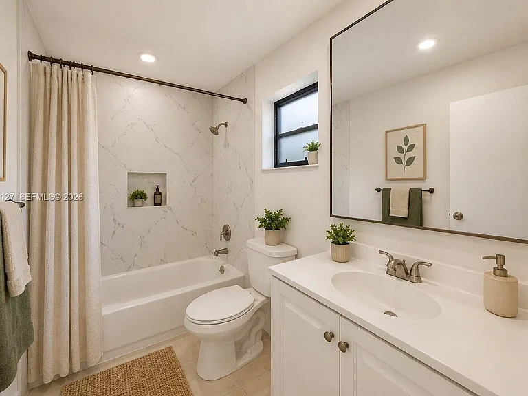 1283 W 42nd St #2 — Photo 14