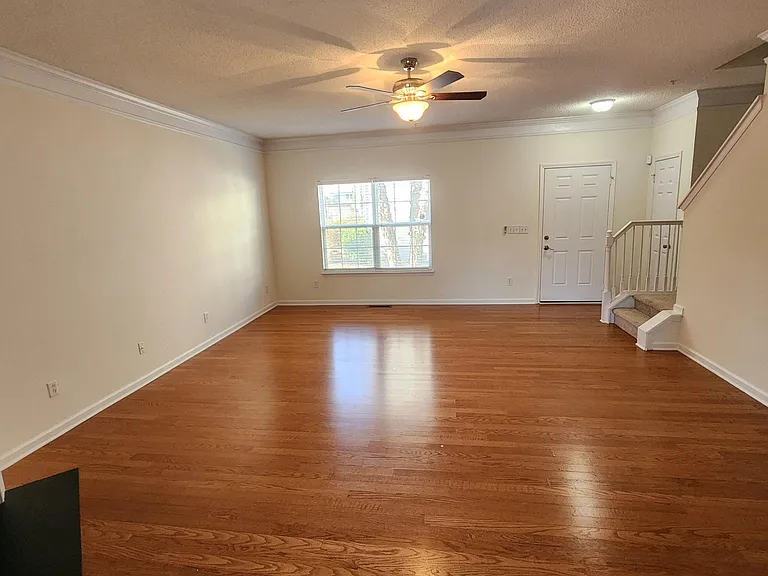 1411 Bay Overlook Dr — Photo 6