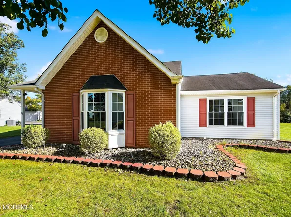 16 Morden Close #1000, Freehold, NJ 07728