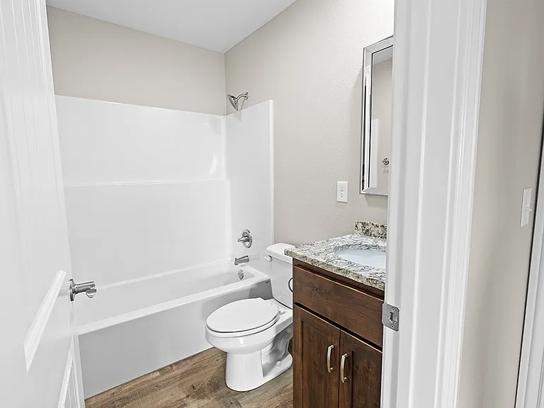 2331 S Willard Ave — Photo 14