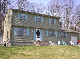 74 Glenwood Dr, Windsor, CT 06095