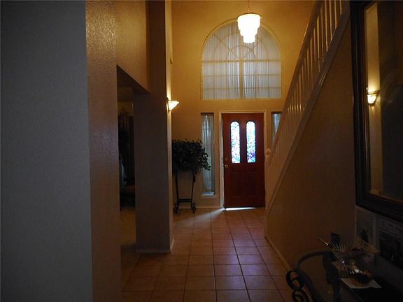 3rd image of 1413 Wolf Dr