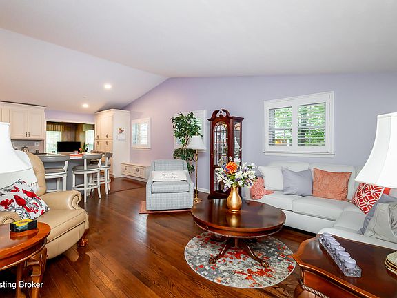 3rd image of 2831 Brookdale Ave