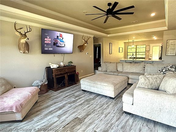 4th image of 309 Arcadia Dr
