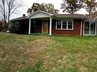 1208 Bramblewood Rd, Honaker, VA 24260