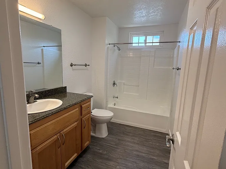 Twin Pines Apartments — Photo 56