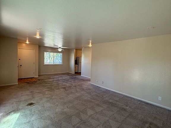 3rd image of 1548 Hudson St APT 301