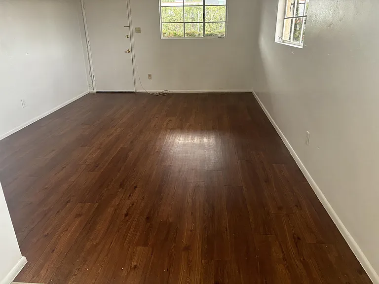 2618 E Turney Ave #4 — Photo 5