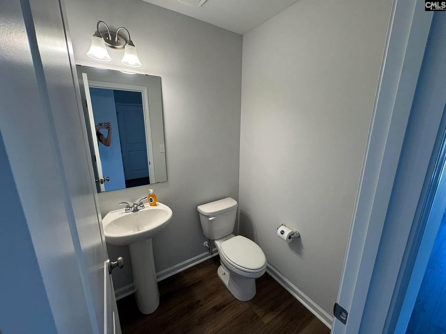 4 bed, 2223 sqft, $2,375 — Photo 3