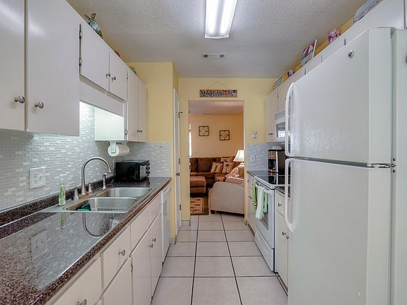 4th image of 6304 Thomas Dr S #U-5