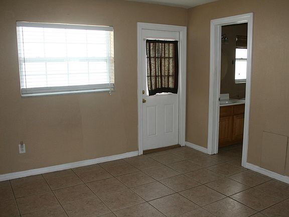 2nd image of 1810 52nd St S APT 4