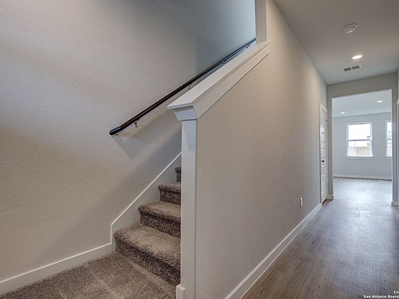 4th image of 2408 Ayers Dr