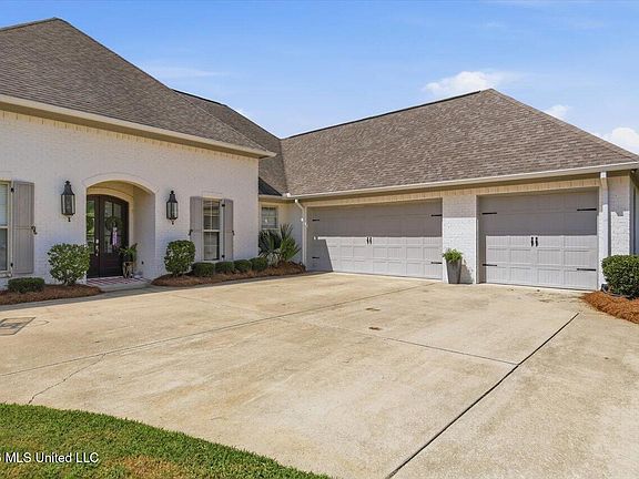 3rd image of 371 Caroline Blvd Lot 673