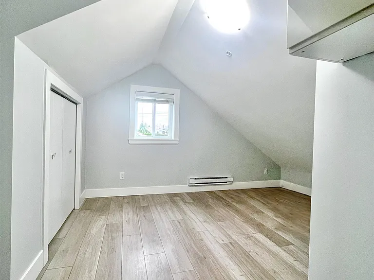 1400 E 61st Ave — Photo 5