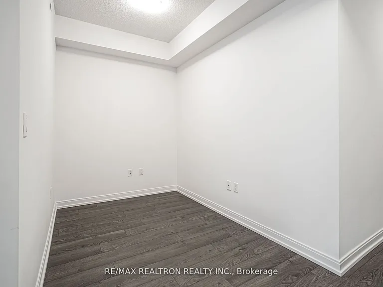 275 Village Green Sq #3315 — Photo 17