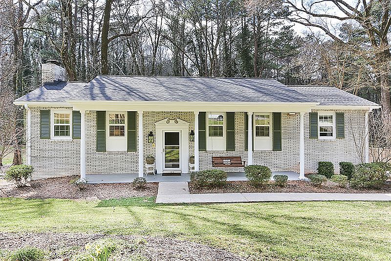 2nd image of 3519 Summitridge Dr