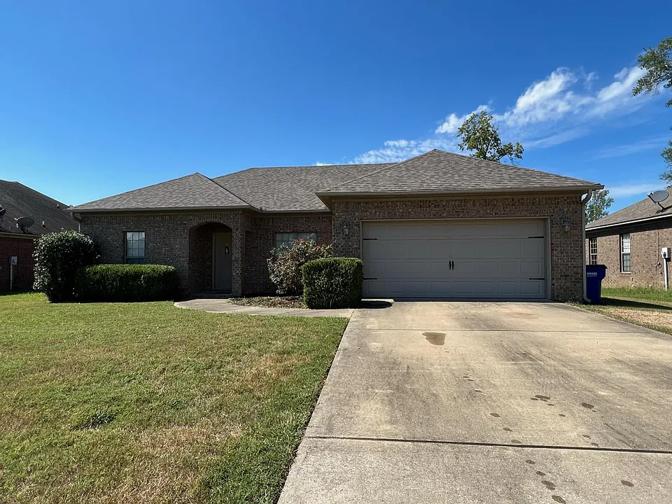 8 Golden Leaf Dr
