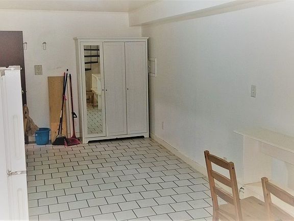 3rd image of 111 16th St #1G