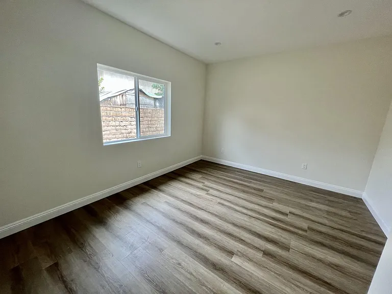 3156 Bartlett Ave — Photo 7