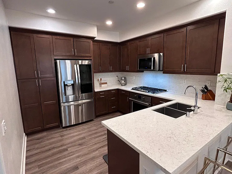 582 E Imperial Ave — Photo 1