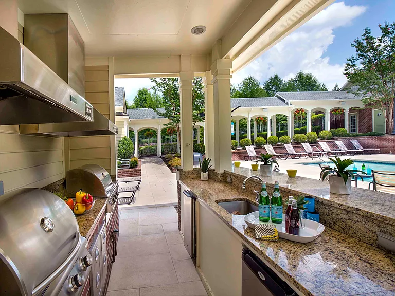 Outdoor grills and chef's kitchen