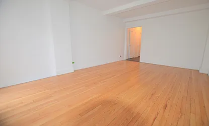 Rented by Manhattan Realty Group