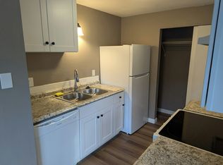 9038 9th Ave SW #2-202, Seattle, WA 98106