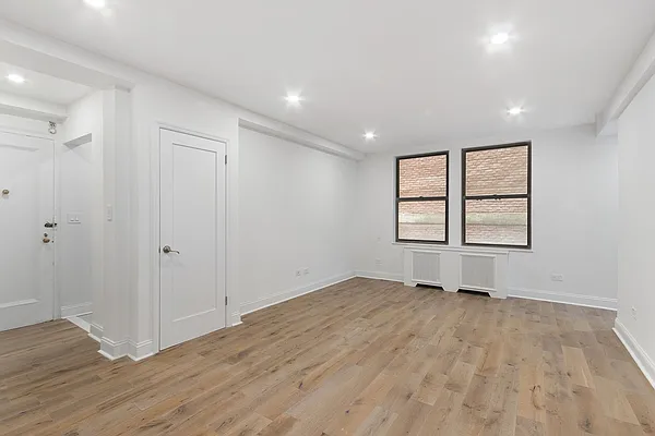 Rented by Brown Harris Stevens | media 10