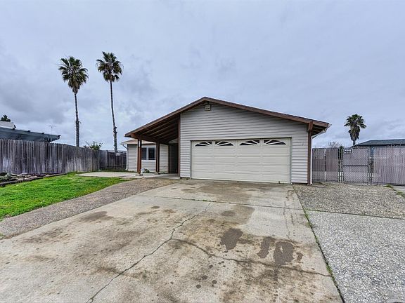 3rd image of 3300 Virgo St